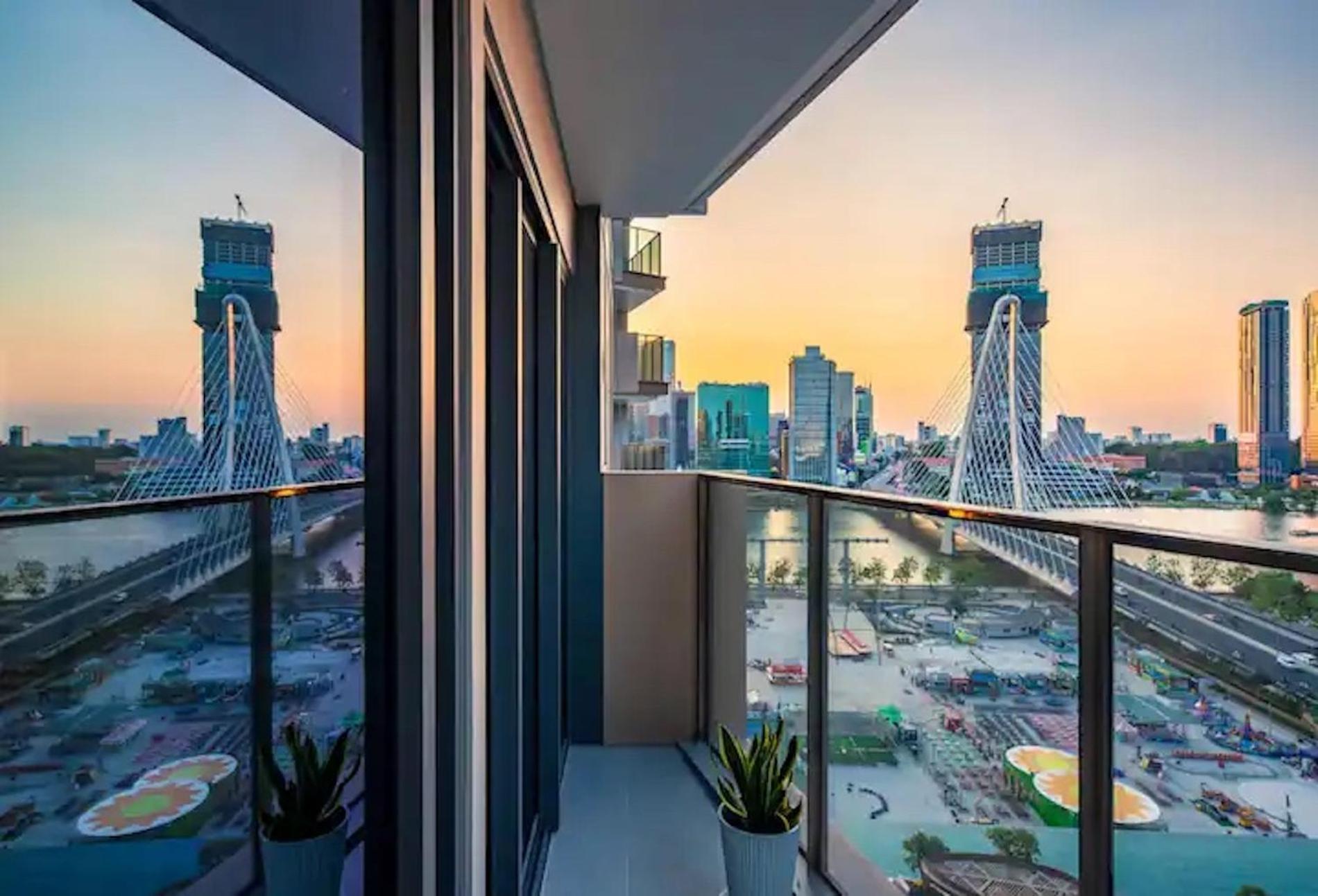 The Opera Apartment Cental Saigon Free Pool-Gym-Sauna Room- Golf Mini Cidade de Ho Chi Minh Exterior foto