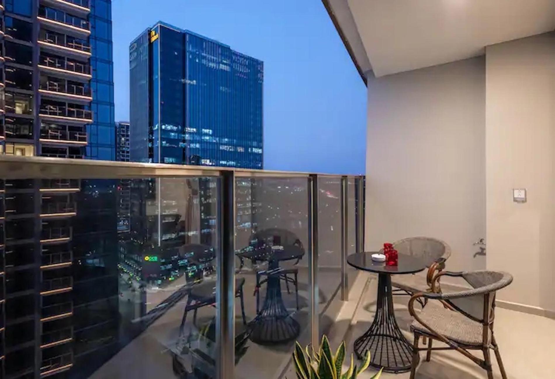 The Opera Apartment Cental Saigon Free Pool-Gym-Sauna Room- Golf Mini Cidade de Ho Chi Minh Exterior foto