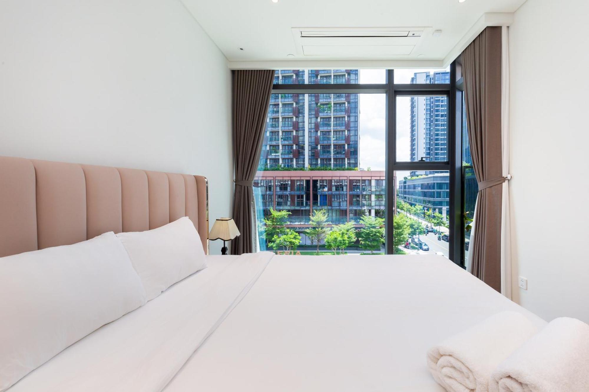 The Opera Apartment Cental Saigon Free Pool-Gym-Sauna Room- Golf Mini Cidade de Ho Chi Minh Exterior foto