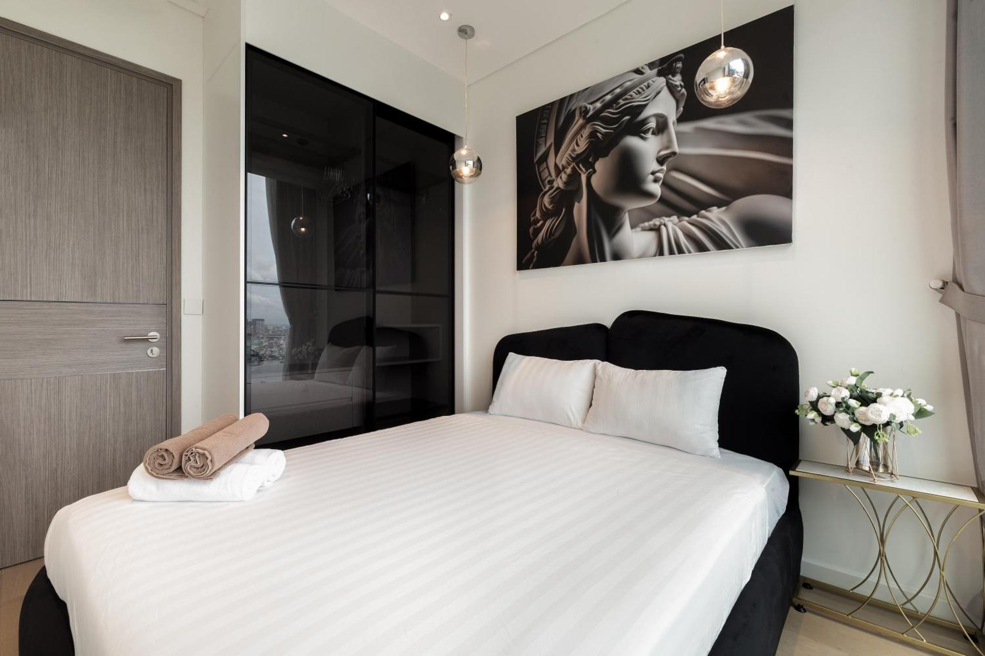 The Opera Apartment Cental Saigon Free Pool-Gym-Sauna Room- Golf Mini Cidade de Ho Chi Minh Exterior foto